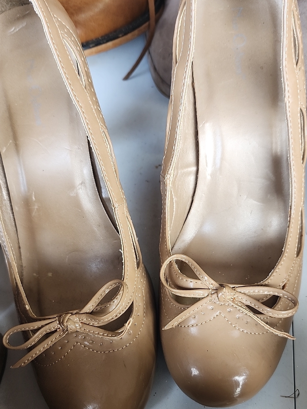 Nue Options Beige Bow-Accent Round Toe Pumps